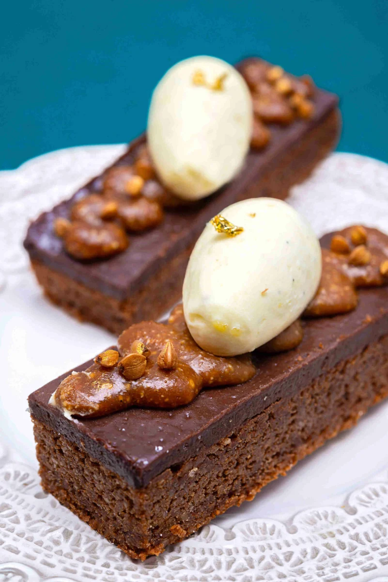 Lingot chocolat, caramel de sarrasin - Vins Rouges Harmonieux pour Chaque Occasion - {'count': 2, 'name': 'Salé'}
