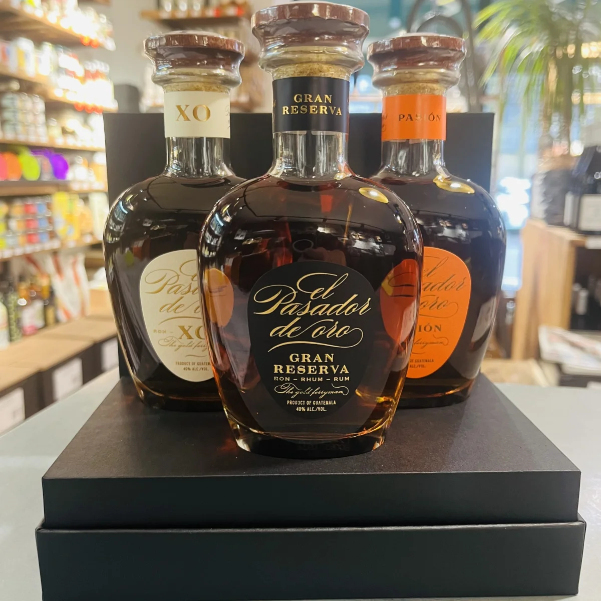 Coffret El Pasador de Oro - Vins Rouges Harmonieux pour Chaque Occasion El Pasador de Oro Gran Reserva Guatemala French Rum 70cl – Enoteca