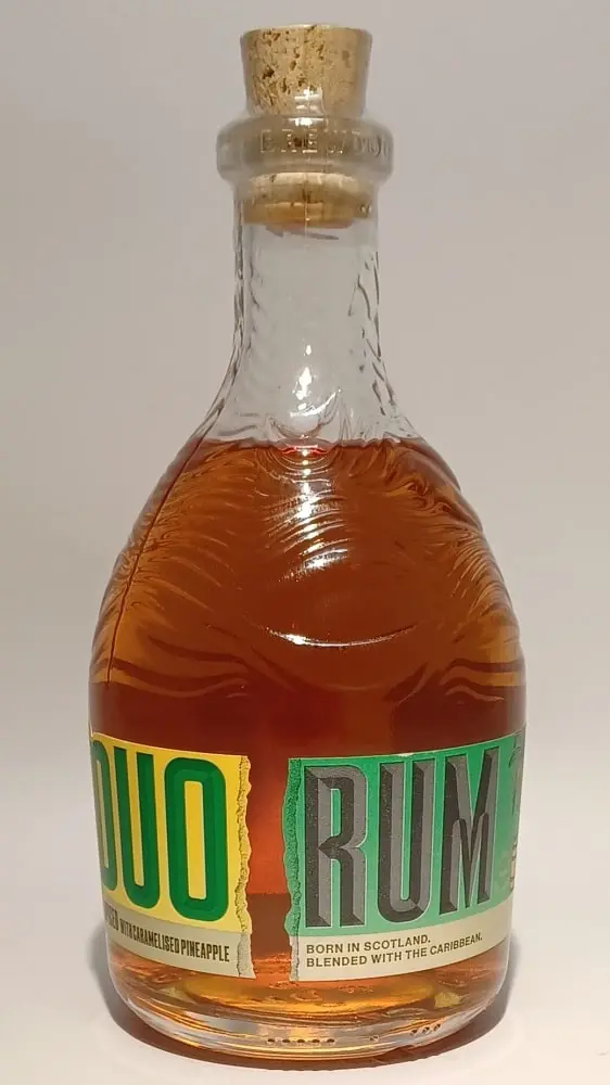 Duo Rum Spiced ananas caramélisés Vins Rouges Harmonieux Occasion