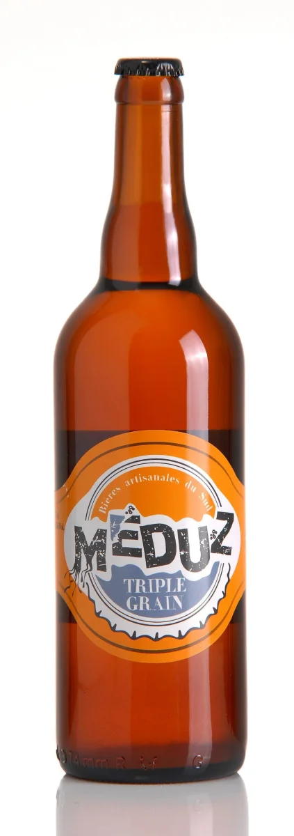 Meduz Triple Grain – 0.75L - Vins Rouges Harmonieux pour Chaque Occasion Le genre de rouge qu'on débouche un dimanche sans occasion particulière. Et  qui devient l'occasion. 🍷 #vinrouge #chateaudevauclaire #frenchwine  #vineyard #winelover