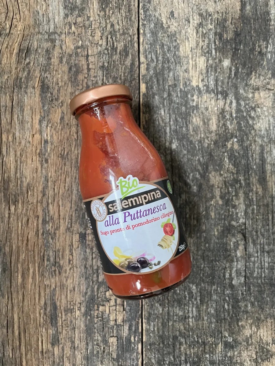 Sauce tomate cerise prête à l’emploi à la Puttanesca BIO (250g) - Vins Rouges Harmonieux pour Chaque Occasion Sauce tomate "Pomodorossa"