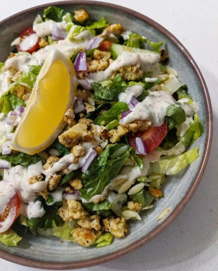 Salade gyro VÉGÉTALIEN🍃 - Saldi Straordinari – Offerte Speciali Disponibili Adesso Layered Vegetarian Salad