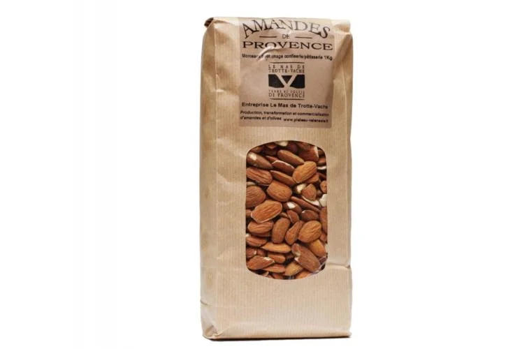 Amandes 1kg - Vins Rouges Harmonieux pour Chaque Occasion - {'count': 2, 'name': 'Magnum'}