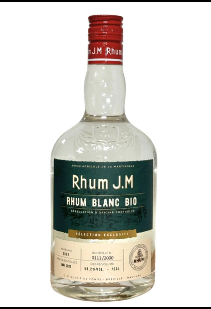 Rhum JM Blanc la confrérie du rhum - Vins Rouges Harmonieux pour Chaque Occasion HSE Saint - Etienne Rhum La Confrérie du Rhum Cuvée No. 22 Extra Old 48,2  %, 99,00 € - Weinquelle Lühmann